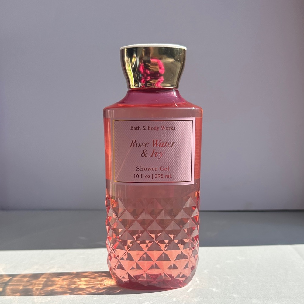 Bath & Body Works Rose Water & Ivy Shower Gel